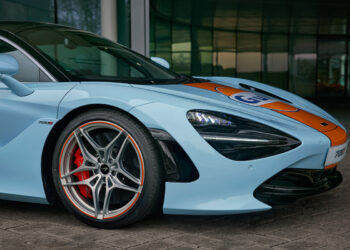 Gulf McLaren 720S photographed at McLaren Technology Centre- Woking UK - March 2021
Ref: Gulf_McLaren_720S-010.TIF