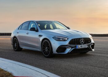 Mercedes-AMG C63 S E Performance