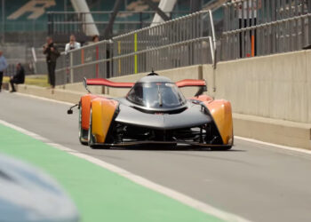 Bruno Senna driving the McLaren Solus GT at Silverstone