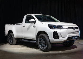 Toyota HiLux Revo BEV Concept