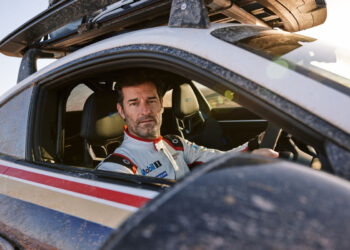 Mark Webber and the Porsche 911 Dakar