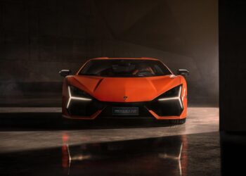2024 Lamborghini Revuelto