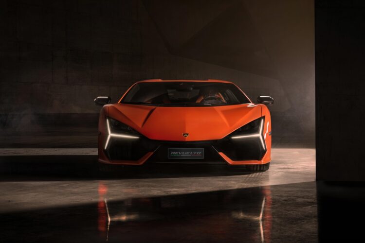 2024 Lamborghini Revuelto