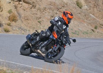 2024 KTM Duke 990