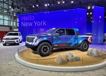 2024 New York Motor Show: Ford F-150 Switchgear