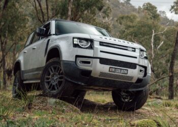 Land Rover Defender 110