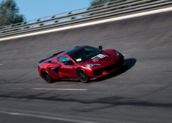 Chevrolet Corvette ZR1 top speed test run