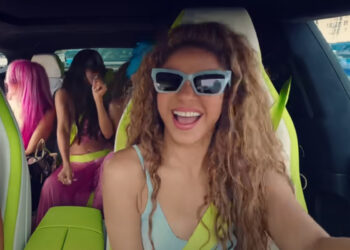 Shakira in her custom Lamborghini Urus