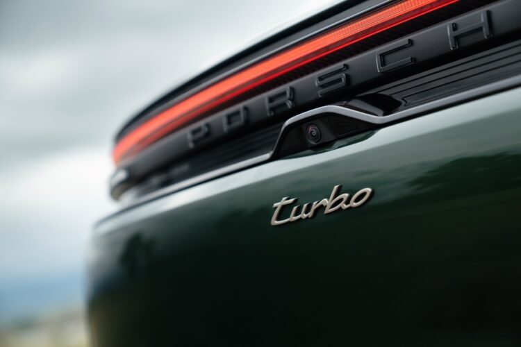 2024 Porsche Macan Turbo