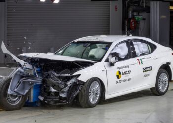 ANCAP's Toyota Camry crash test