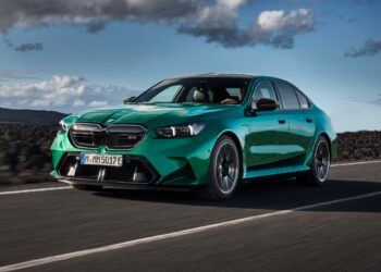 2025 BMW M5
