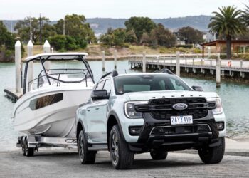 Ford Ranger PHEV Stormtrak