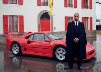 Lewis Hamilton with the Ferrari F40 on his first day with the Italian firm