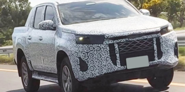 2026 Toyota HiLux spy pics