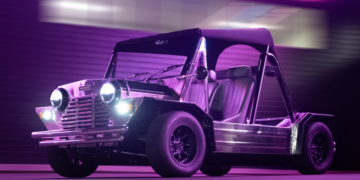 Jaunt Motors' EV-converted Mini Moke