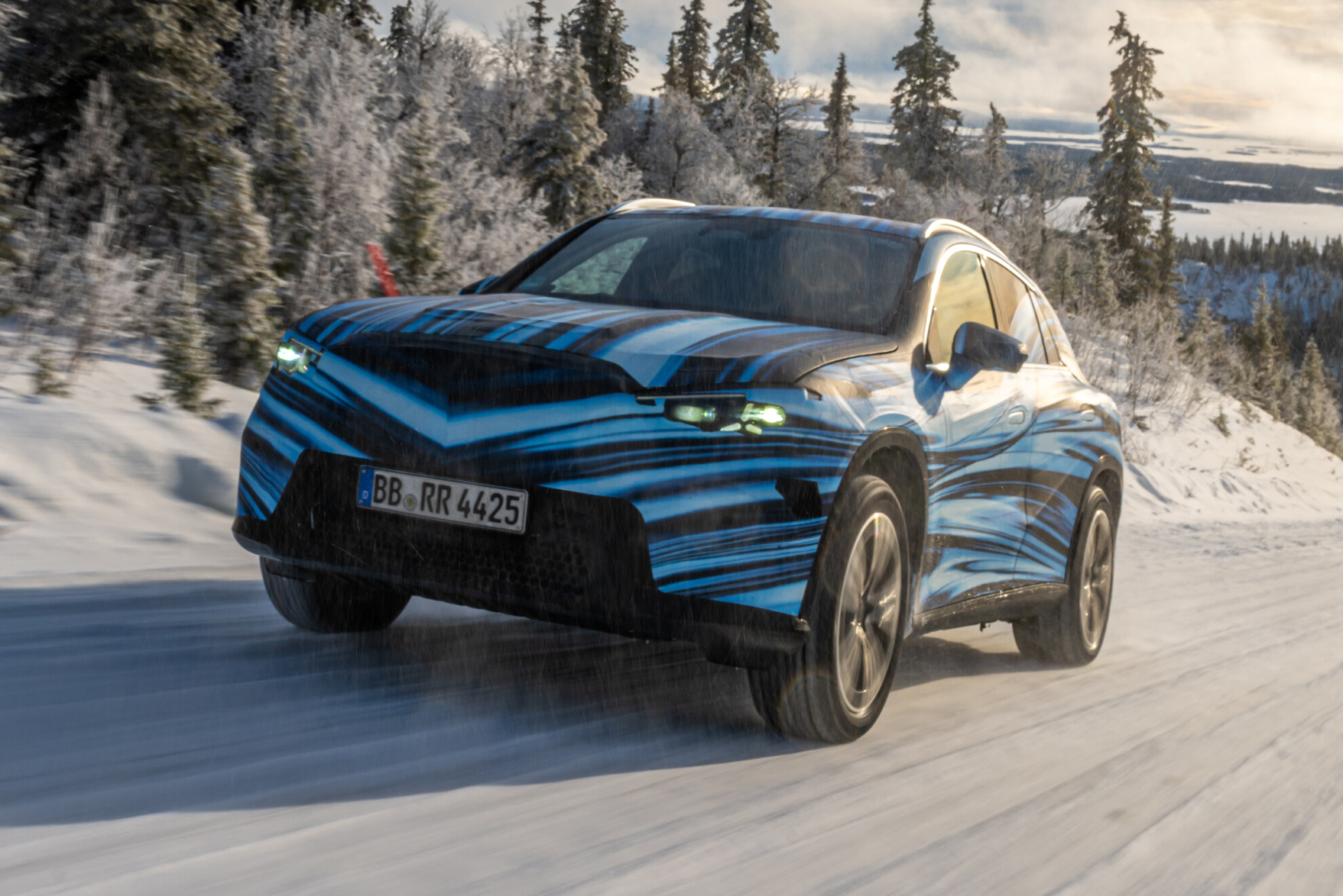 Mercedes-Benz GLC with EQ Technology