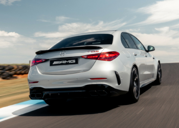 Mercedes-AMG C63 S E Performance