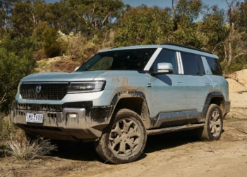 2026 Denza B8