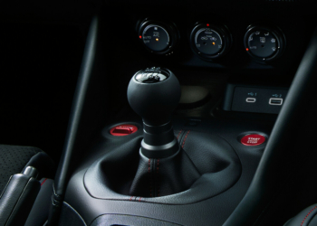 Nissan Z Nismo manual