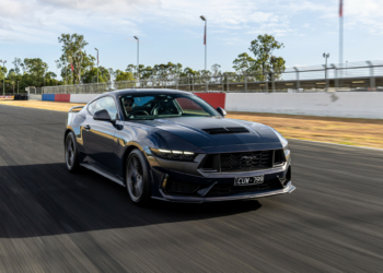 Ford Mustang Dark Horse