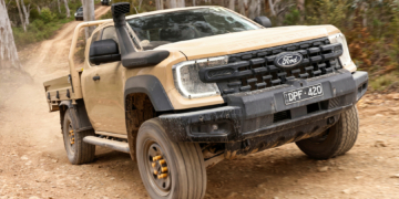 Ford Ranger Super Duty climbing a hill