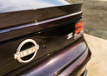 Nissan Z Heritage Edition in Midnight Purple